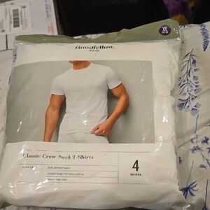 New Goodfellow & Co Classic White Crew-Neck T-Shirts